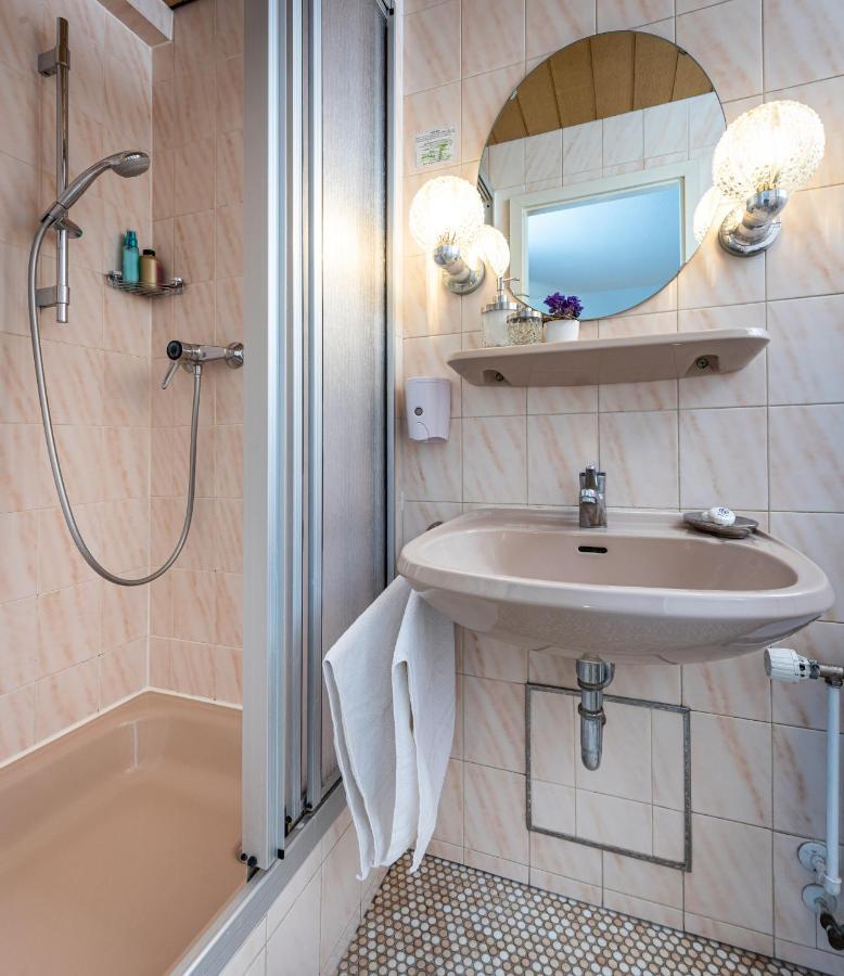 Hotel Ratskeller Lauda Extérieur photo